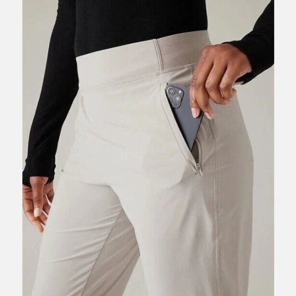 ATHLETA Brooklyn Heights Jogger in Abalone, Size 4, NWT - Picture 10 of 10